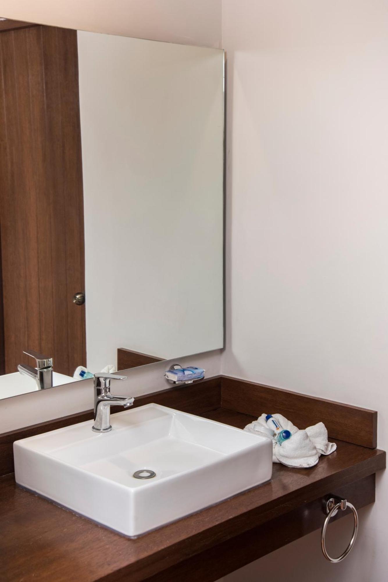 Tecnohotel Valladolid Ngoại thất bức ảnh